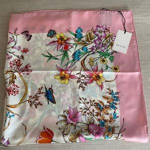 Gucci Bouquet Scarf
